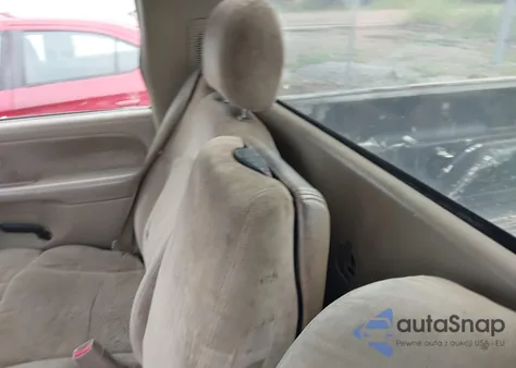 2002 Chevrolet Silverado 1500 Ls из США, поврежденный, VIN 1GCEK14V02Z189954